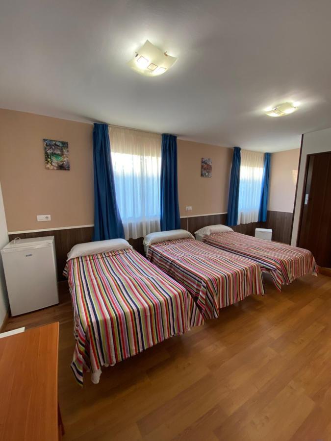 ريوس Hostal Urpi-Oklahoma المظهر الخارجي الصورة